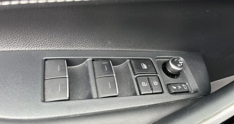 Toyota Corolla cena 112900 przebieg: 62540, rok produkcji 2022 z Mszczonów małe 301